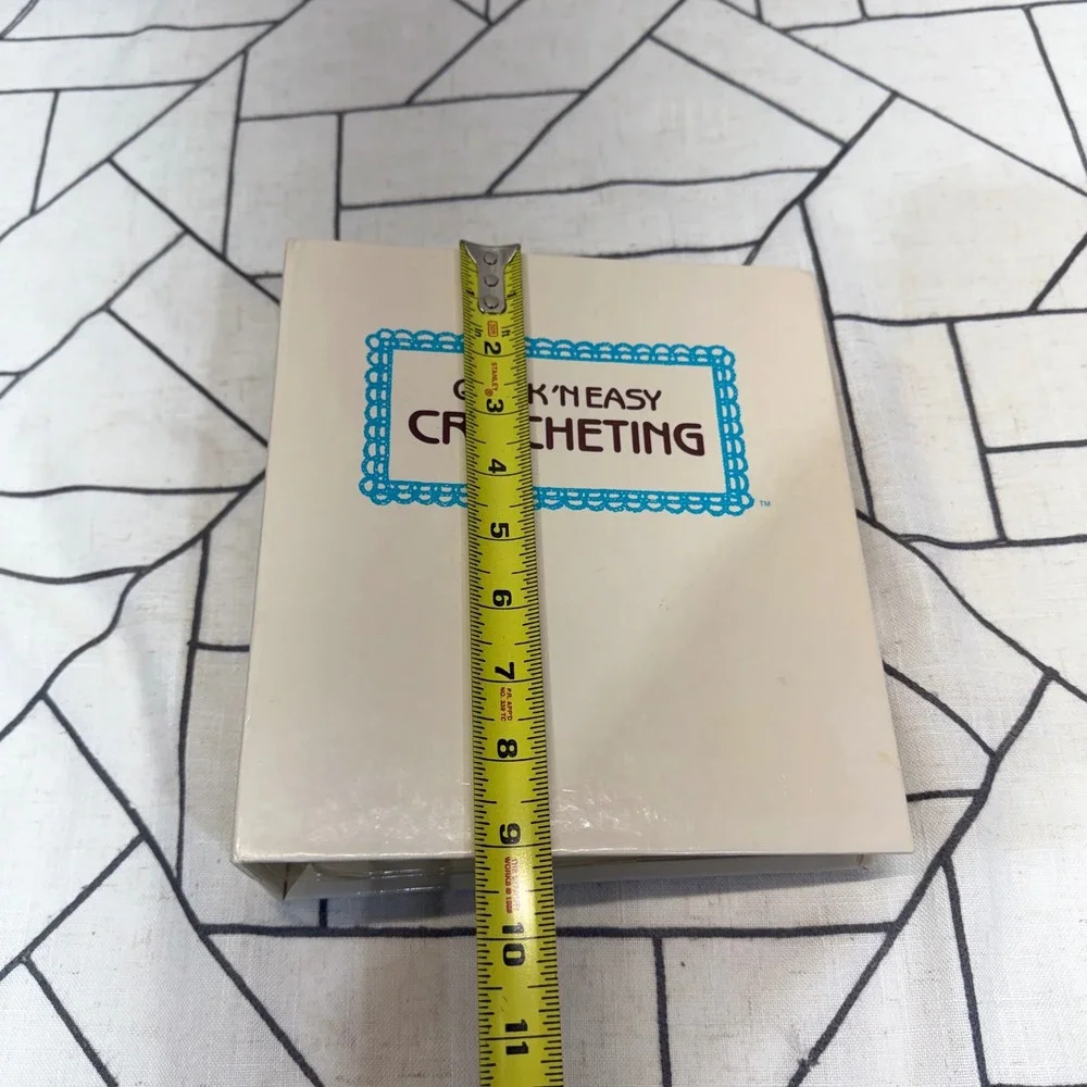 Golden Quick 'N Easy Crocheting Binder 1985 Cream Vintage Pattern Collection
